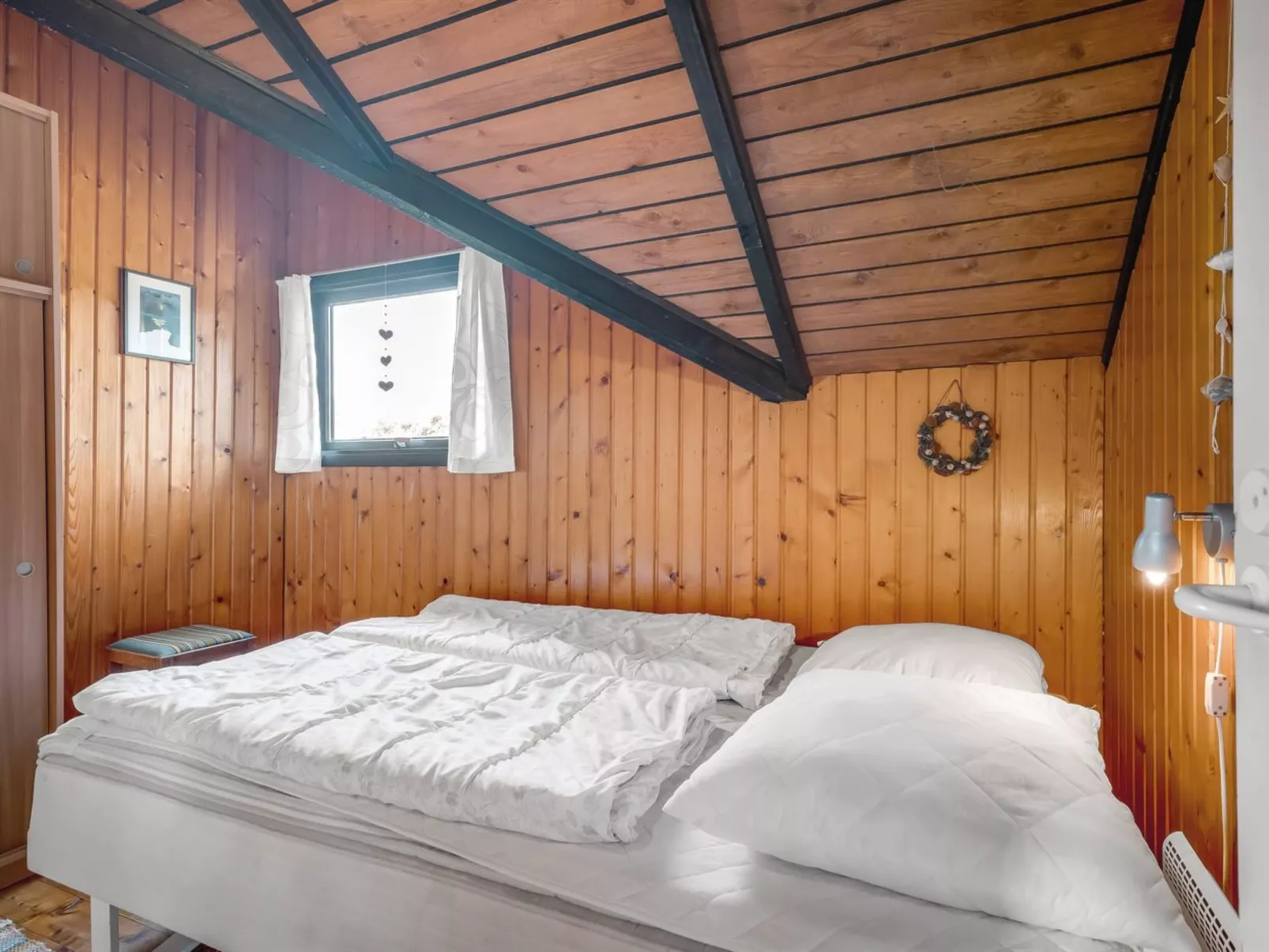 "Delia" - 300m from the sea-Binnen