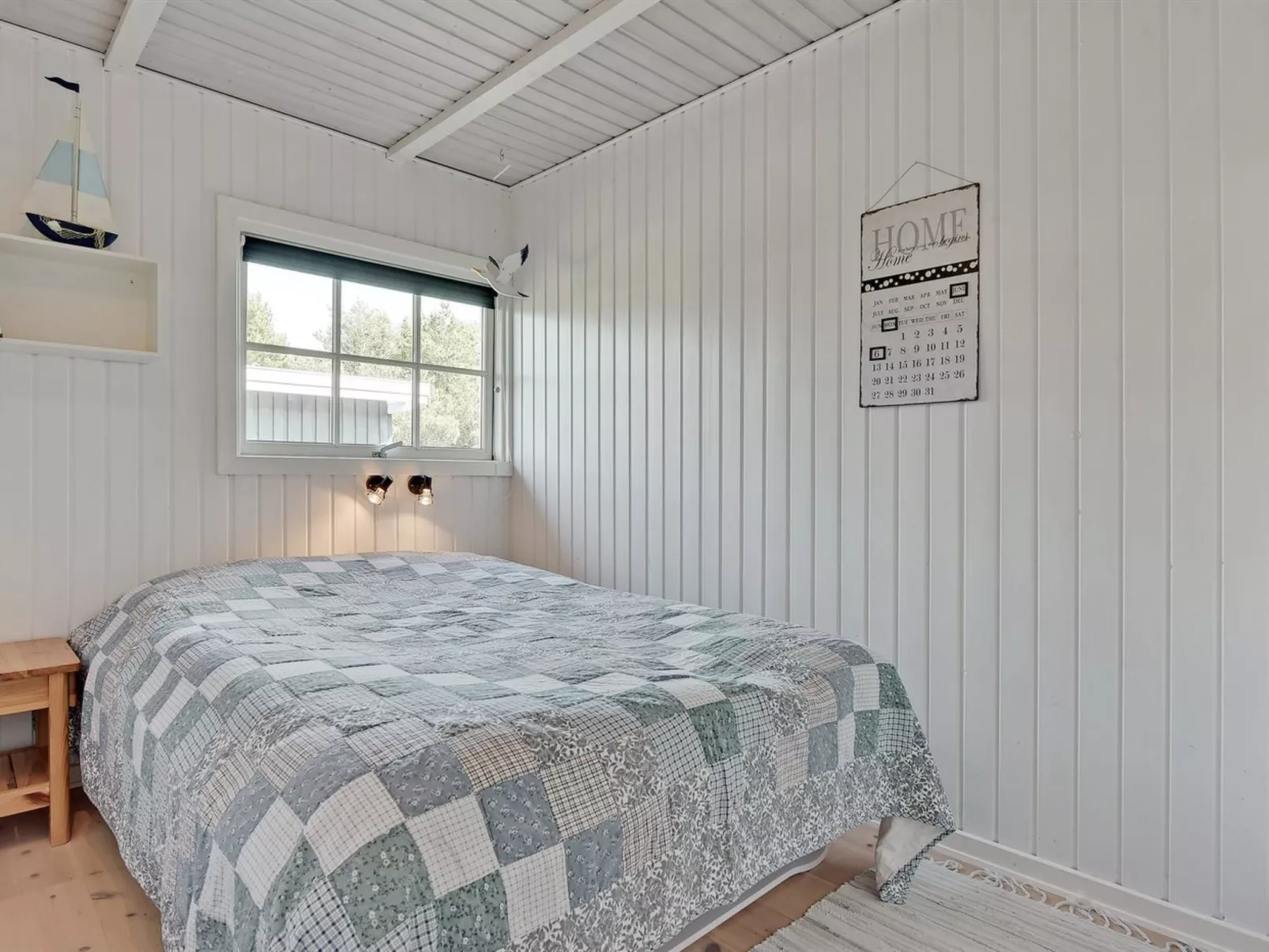 "Dines" - 1km from the sea-Binnen