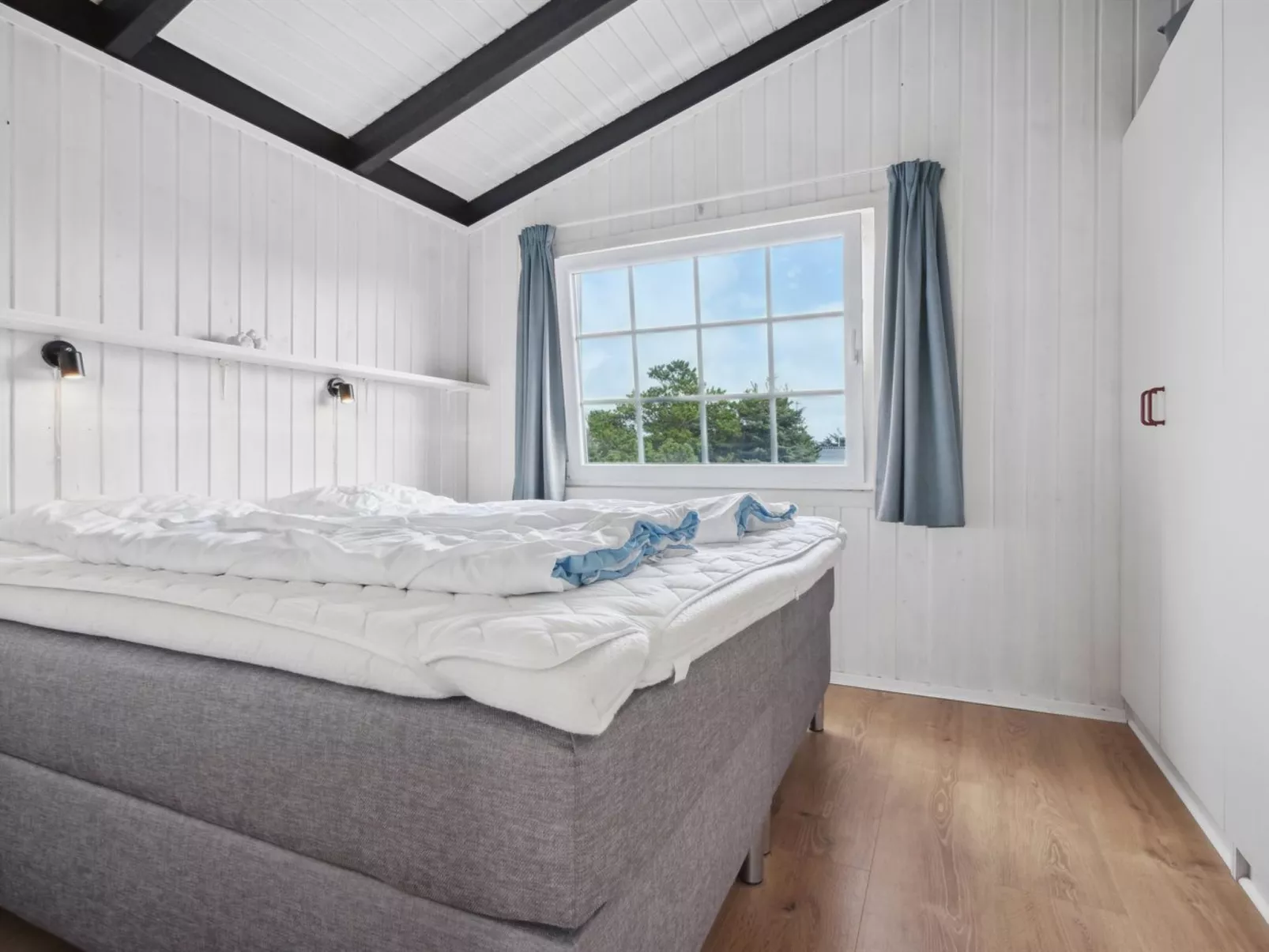 "Kalf" - 400m from the sea-Binnen