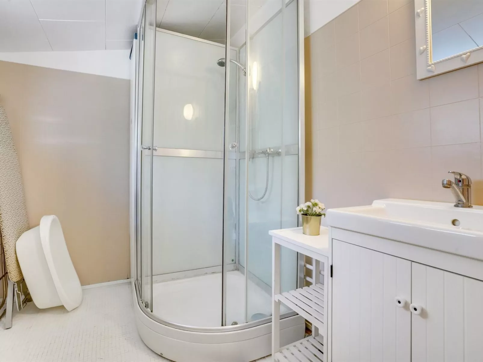 "Rahilka" - 700m from the sea-Binnen