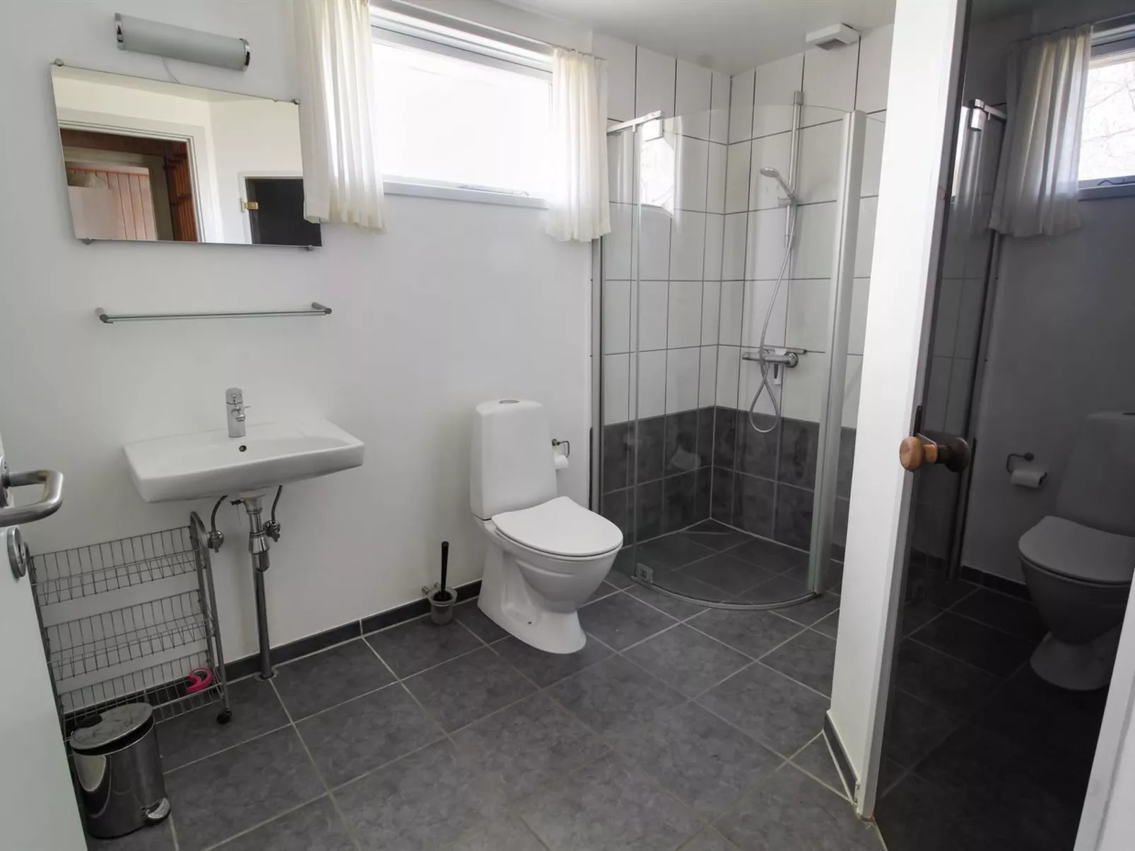 "Svanhild" - 1.2km from the sea-Binnen