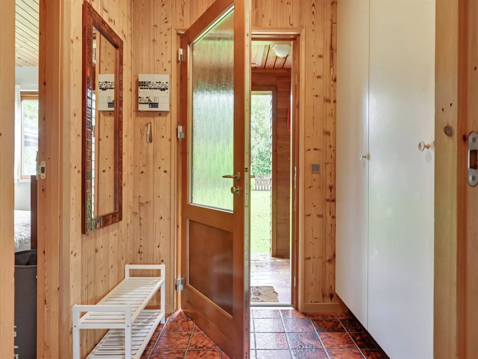 "Alvia" - 200m from the sea-Binnen