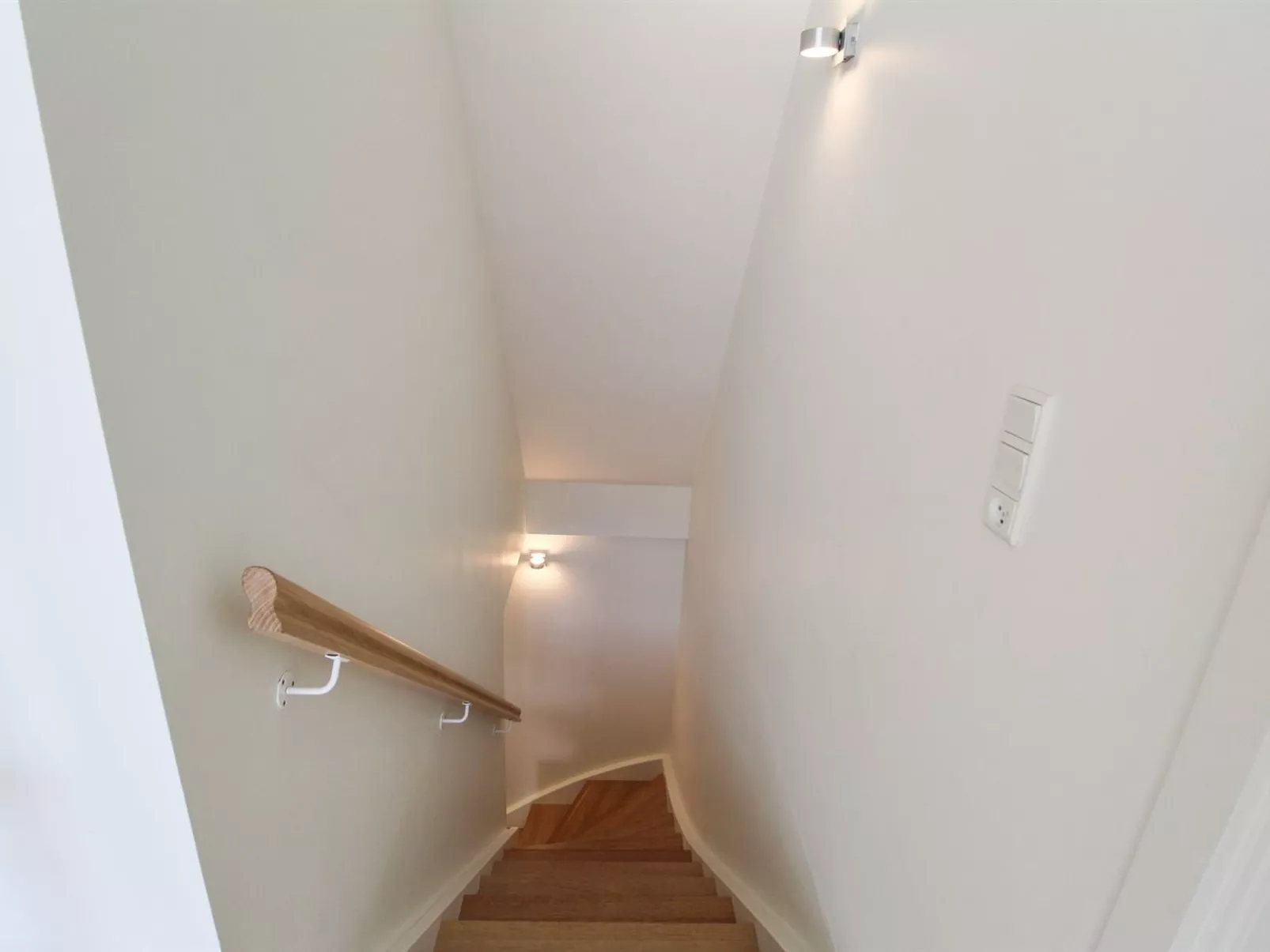 "Gisken" - 600m from the sea-Binnen