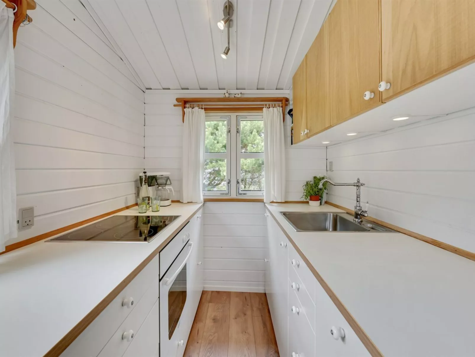 "Reima" - 220m to the fjord-Binnen