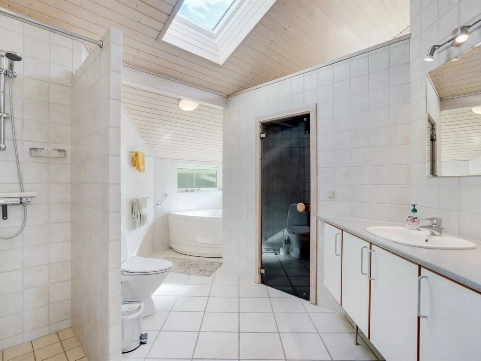 "Olina" - 1km from the sea-Binnen