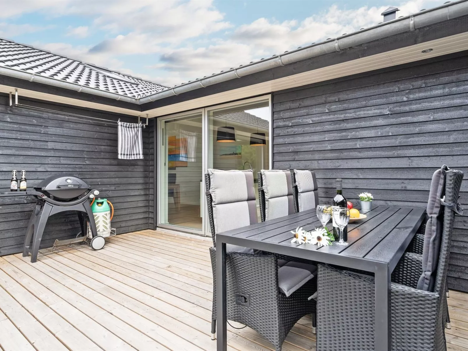 "Fenno" - 900m from the sea-Buiten