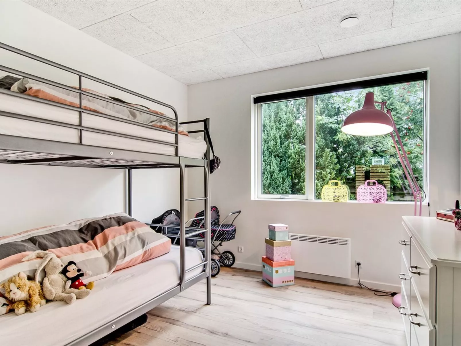 "Dorthie" - 800m from the sea-Binnen