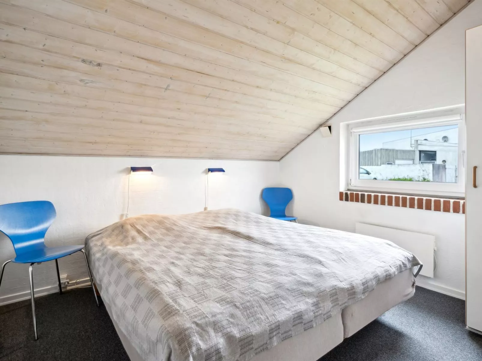 "Mari" - 400m from the sea-Binnen