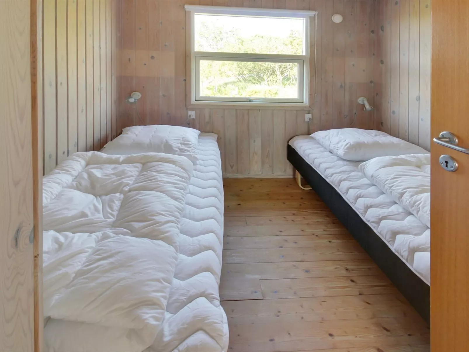 "Allis" - 400m from the sea-Binnen