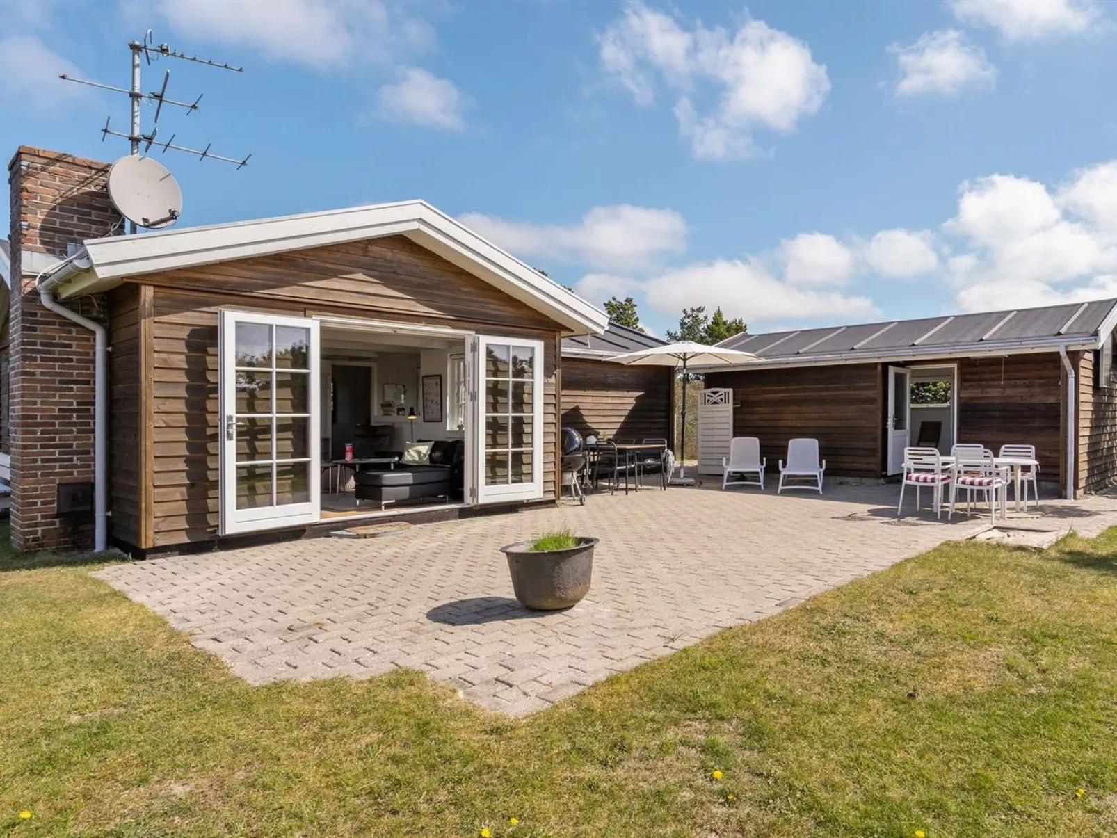 "Amaja" - 1.9km from the sea-Buiten