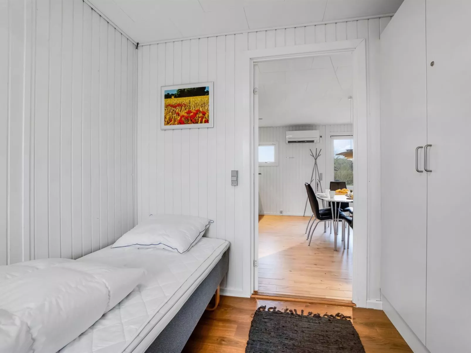 "Esther" - 700m from the sea-Binnen