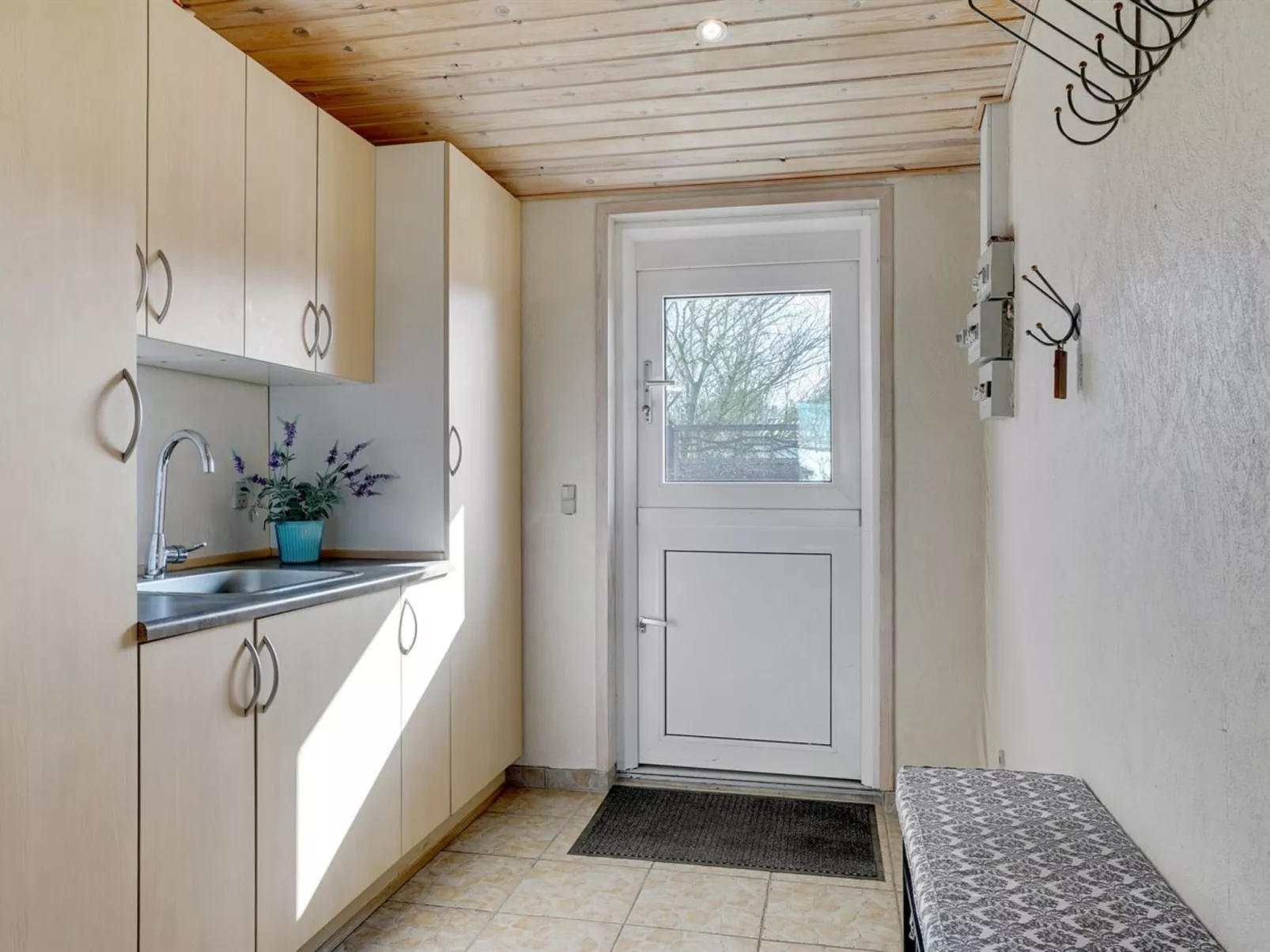 "Anselma" - 800m to the fjord-Binnen