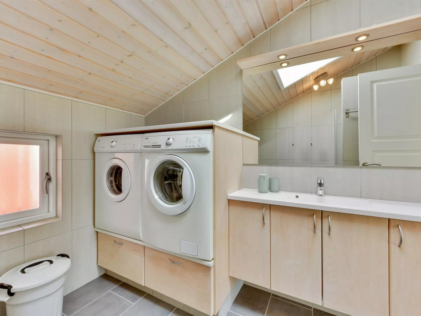 "Wienke" - 300m to the fjord-Binnen