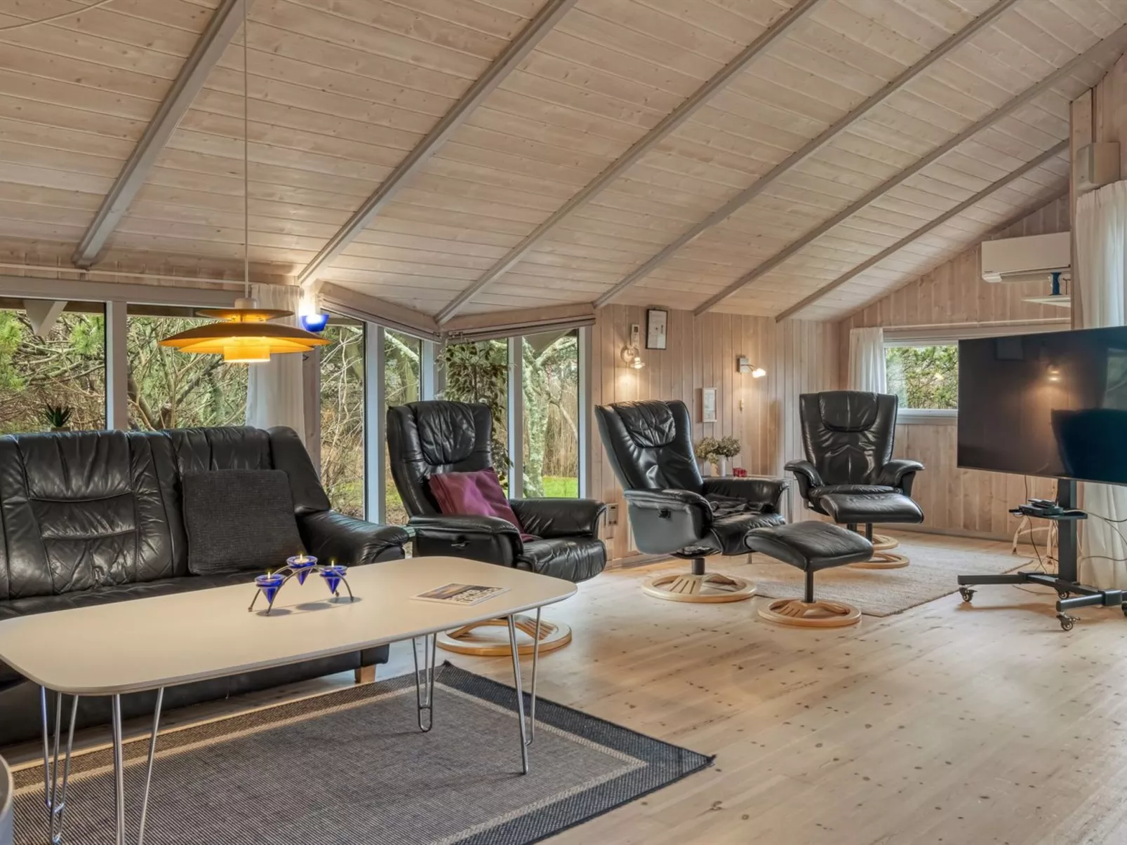 "Vivan" - 3.8km from the sea-Binnen