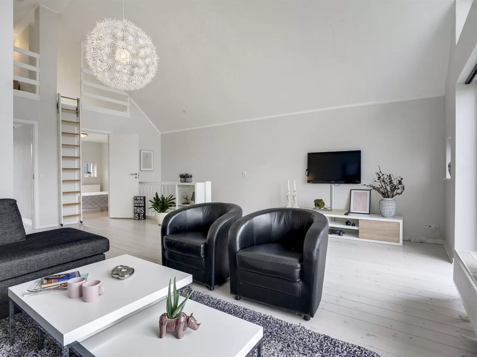 "Katharine" - 600m from the sea-Binnen