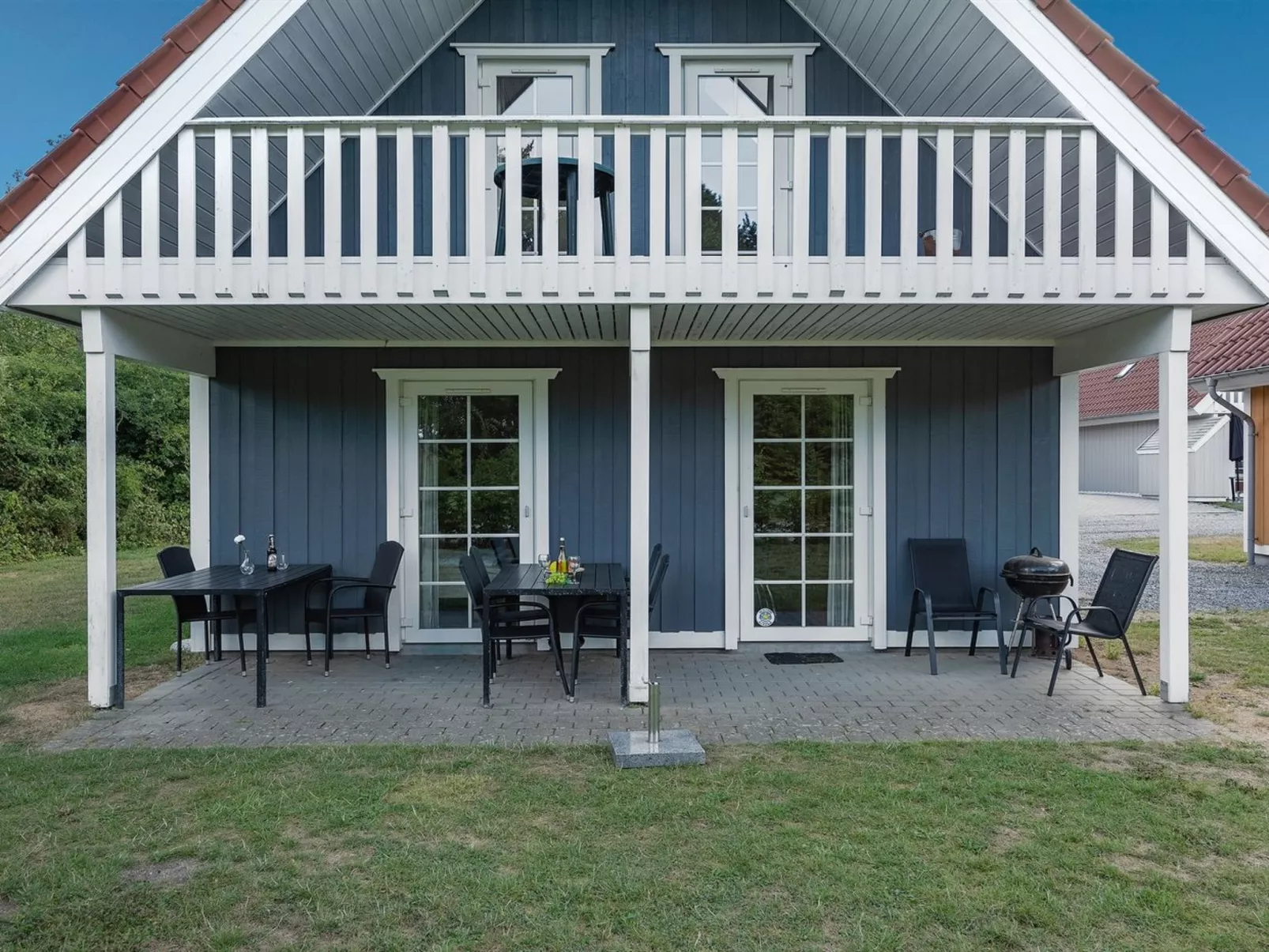 "Fausta" - 150m to the fjord-Buiten