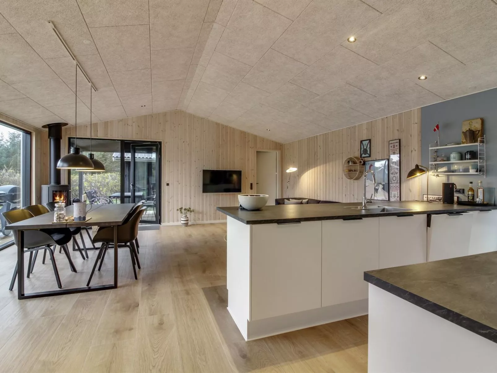 "Tatania" - 800m from the sea-Binnen