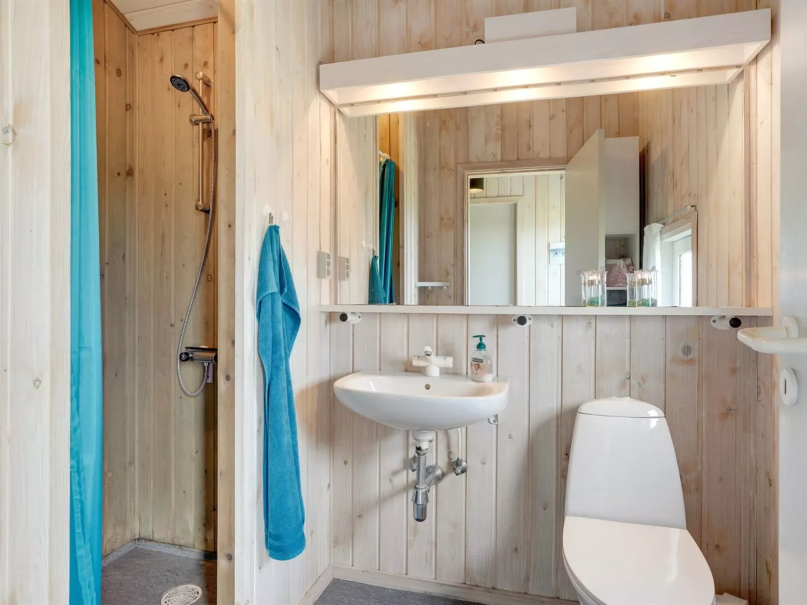 "Syni" - 500m from the sea-Binnen