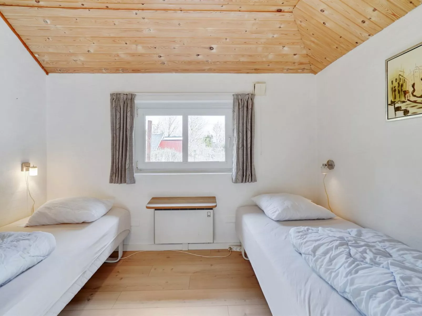 "Botulf" - 3.8km from the sea-Binnen