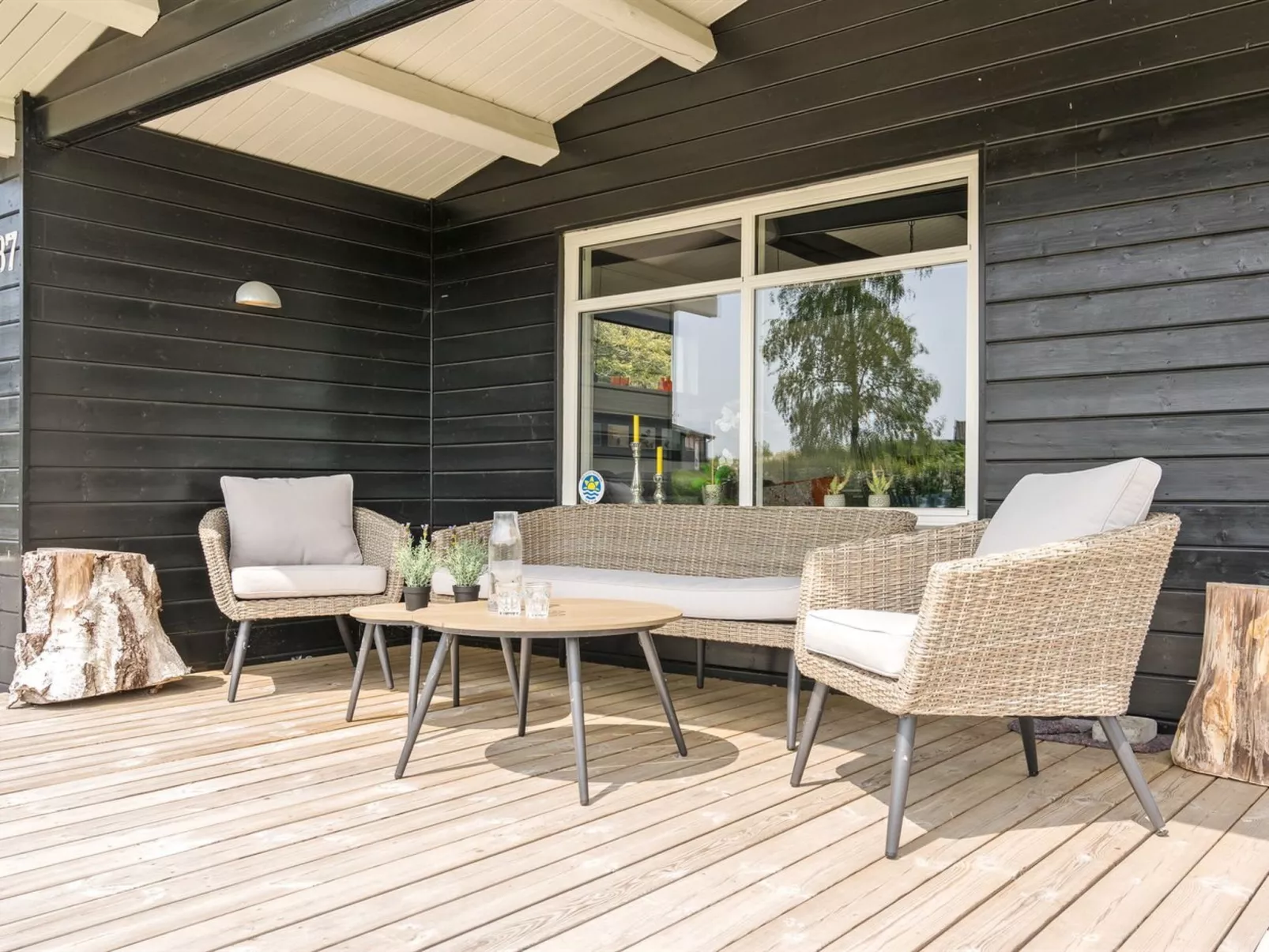 "Ølwir" - 400m to the fjord-Buiten