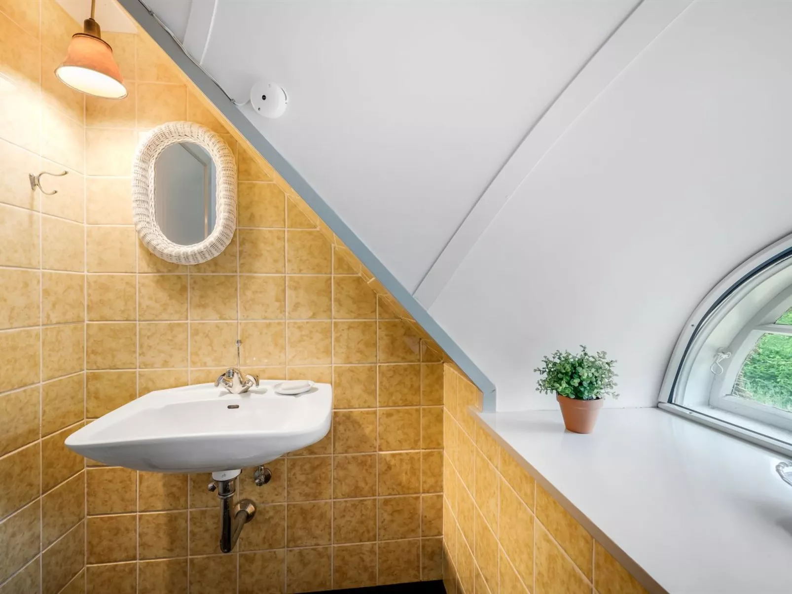 "Thoren" - 2km from the sea-Binnen