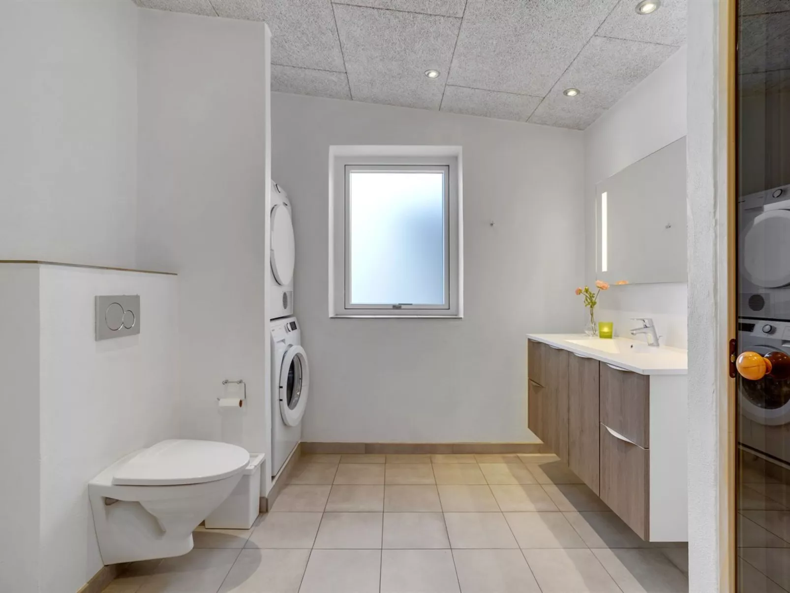 "Dietke" - 650m from the sea-Binnen