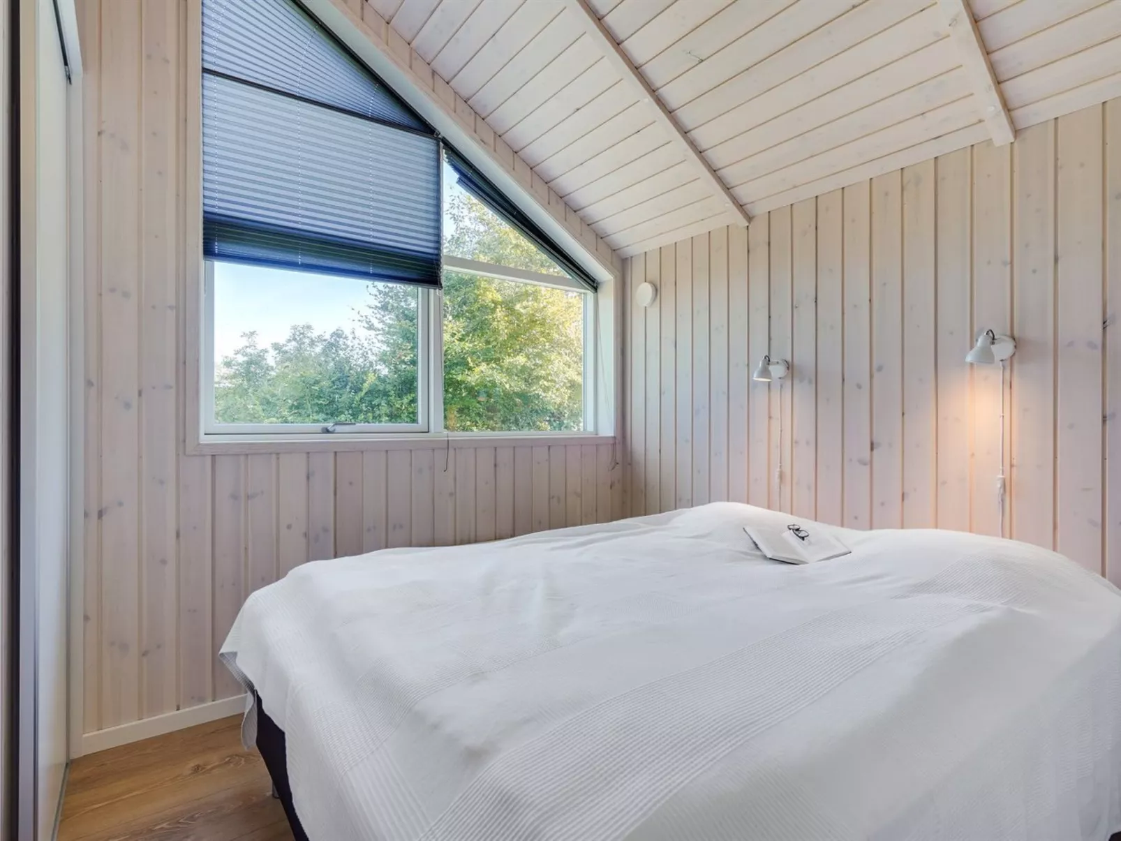 "Hellena" - 90m from the sea-Binnen