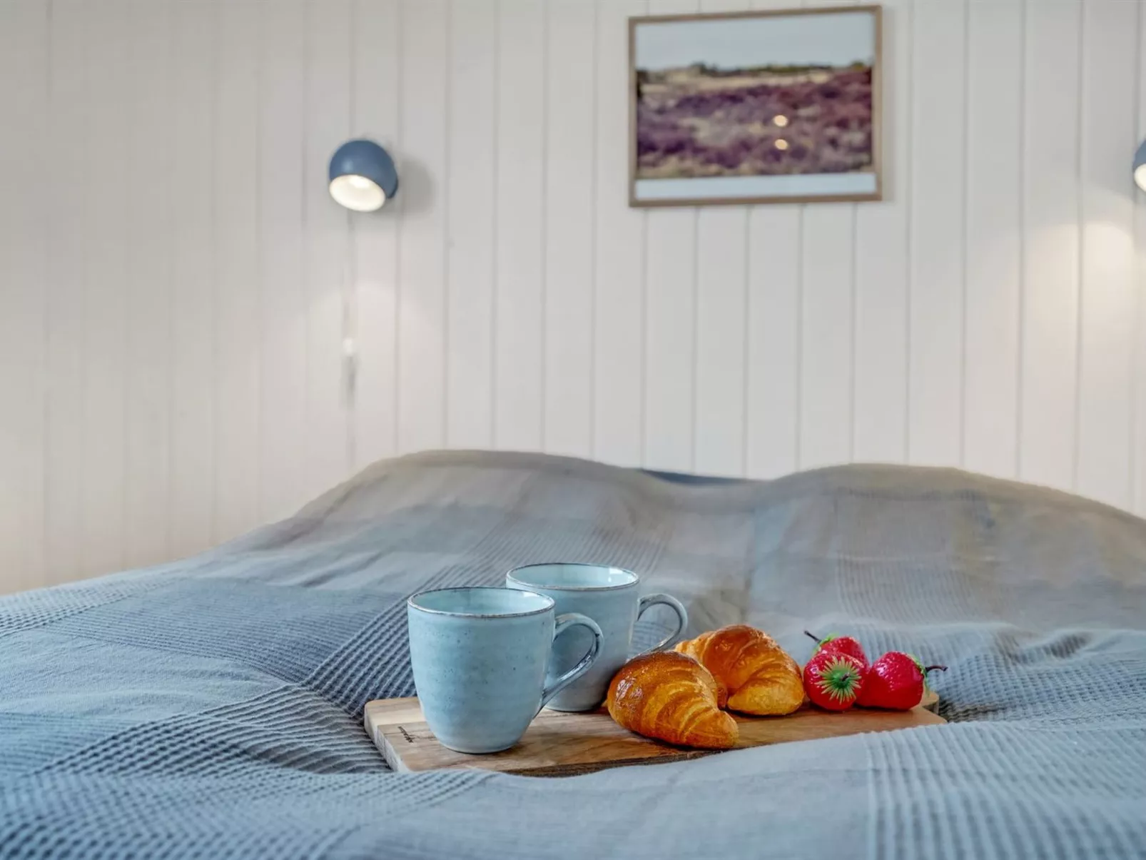 "Edvi" - 1.6km from the sea-Binnen