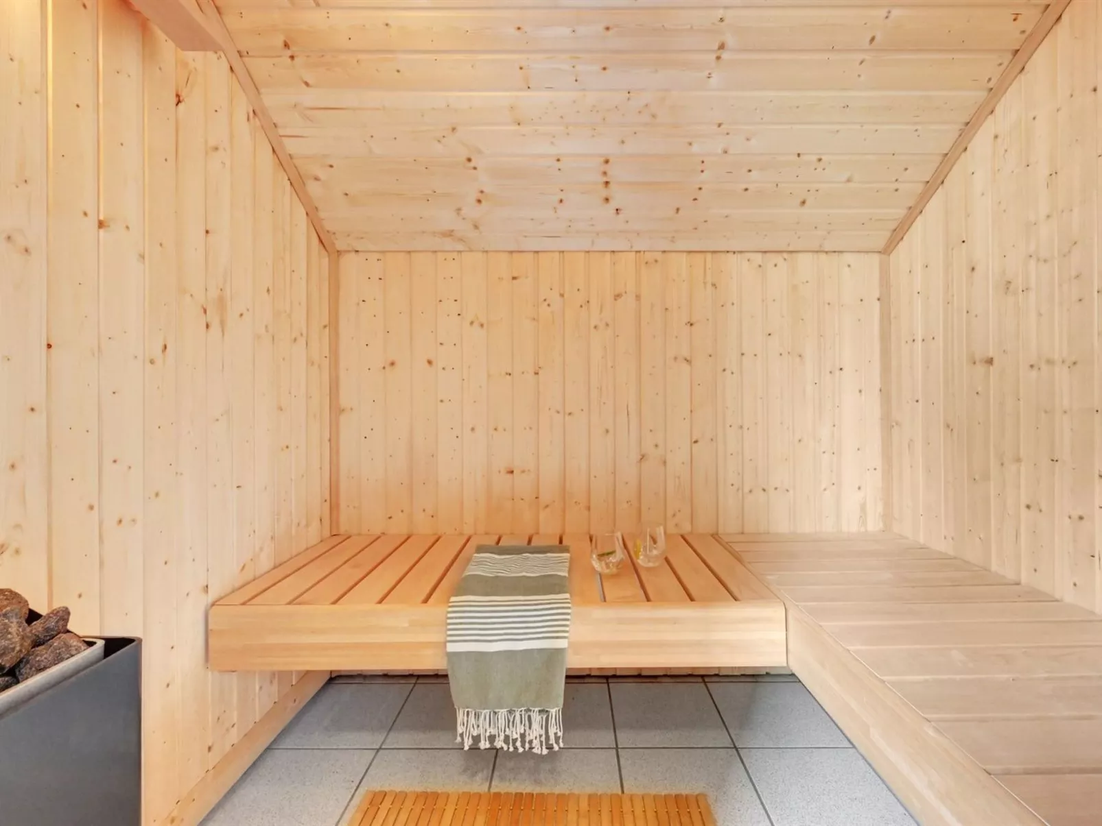 "Matthis" - 500m to the fjord-Buiten