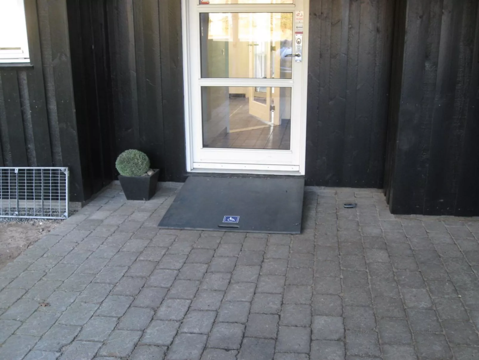 "Aiyana" - 530m from the sea-Buiten