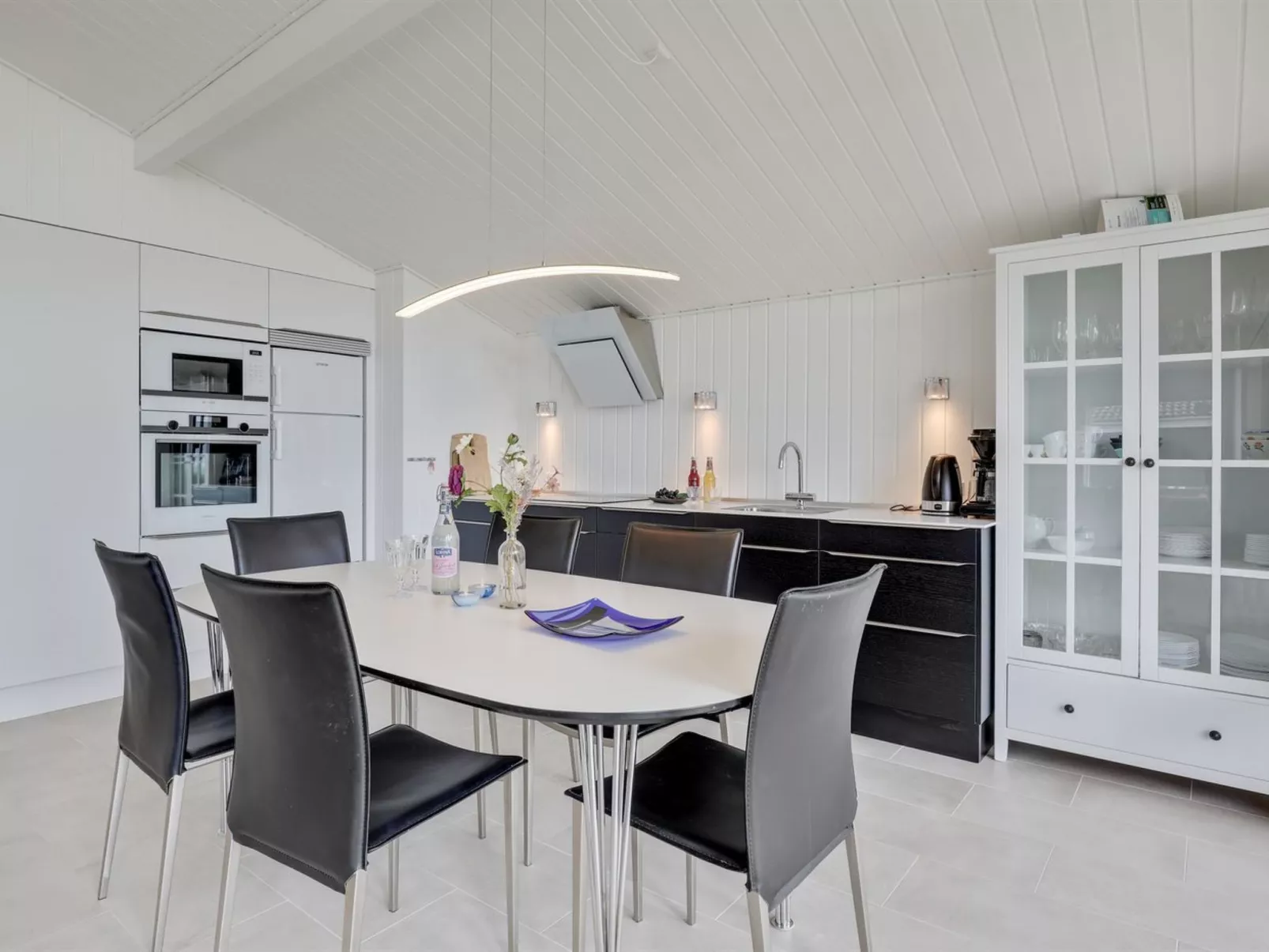 "Botolphus" - 20m from the sea-Binnen