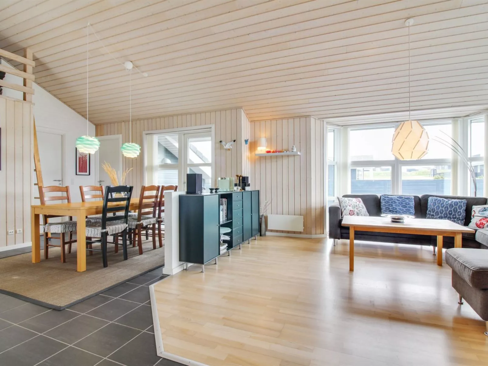 "Anett" - 400m from the sea-Binnen