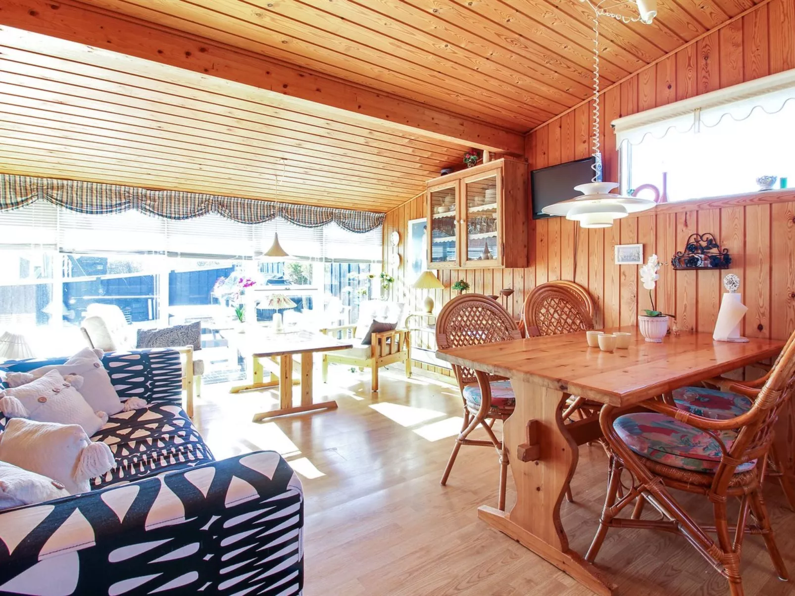 "Bjari" - 850m from the sea-Binnen