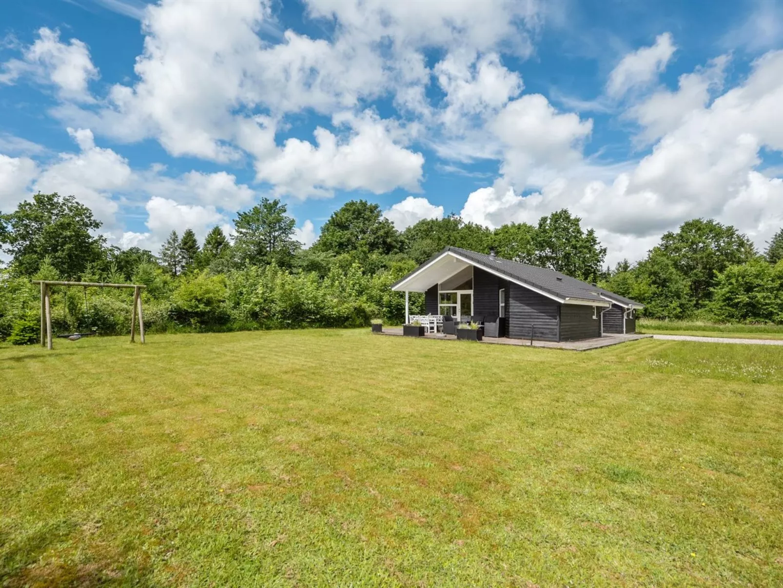 "Estrid" - 30km from the sea-Buiten