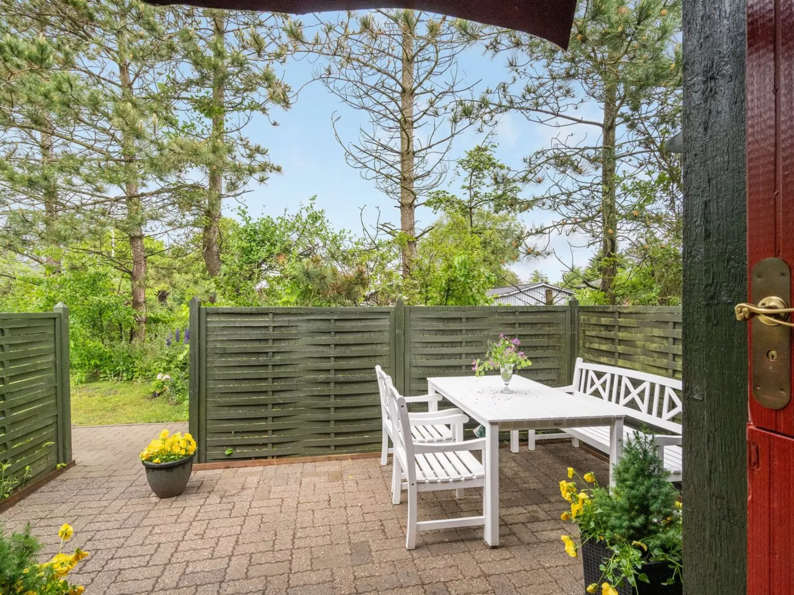 "Gail" - 400m to the fjord-Buiten