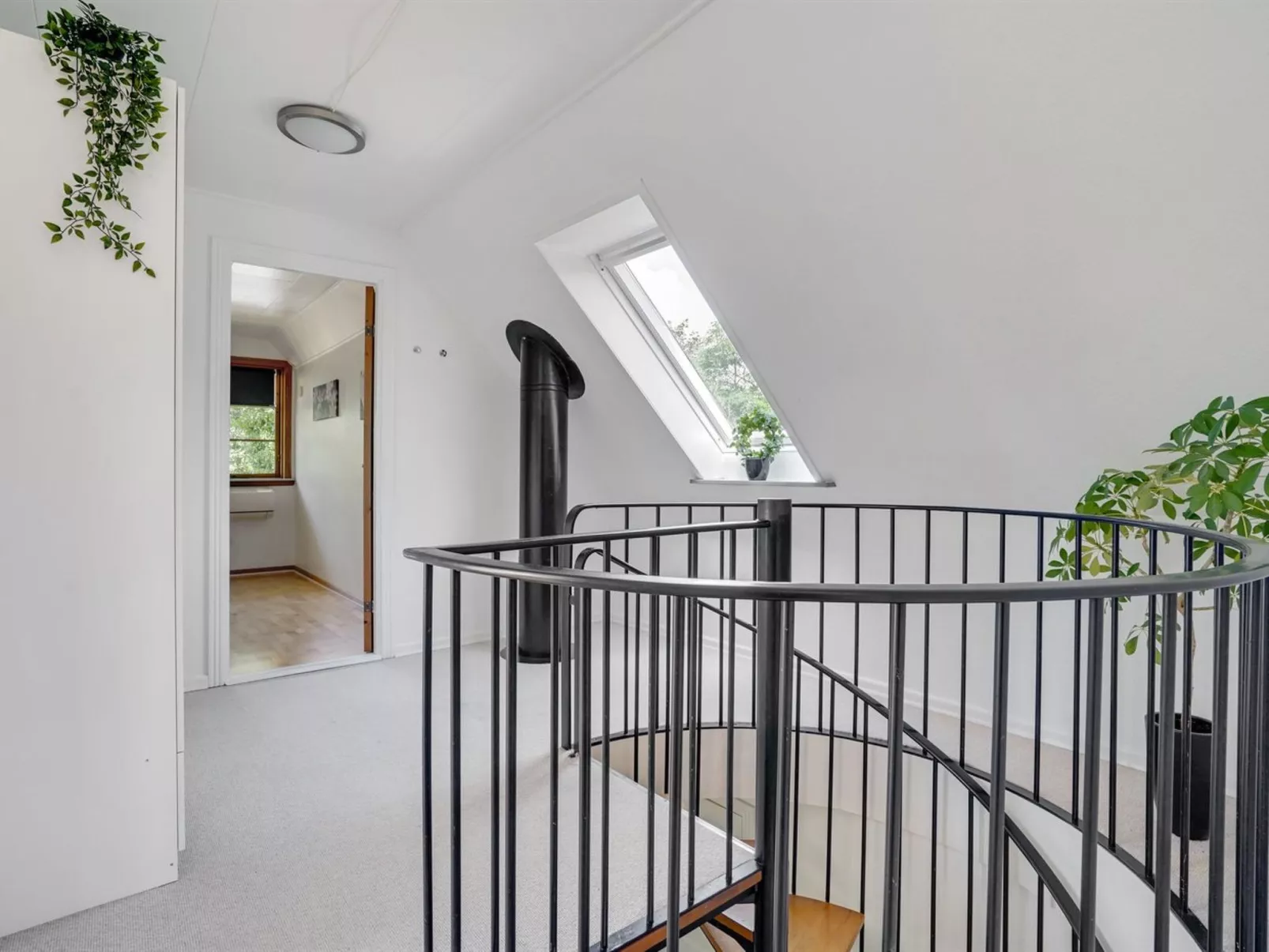 "Marka" - 2.5km from the sea-Binnen