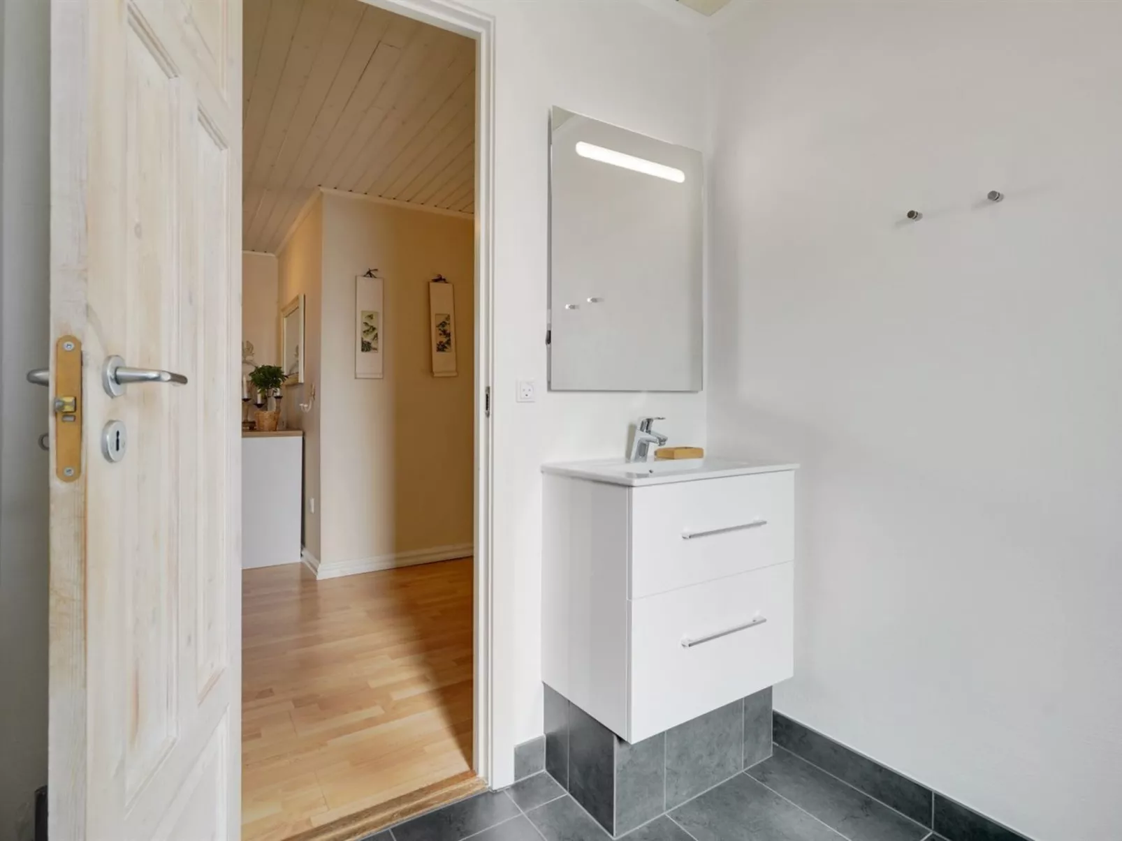 "Harrieth" - 16km from the sea-Binnen