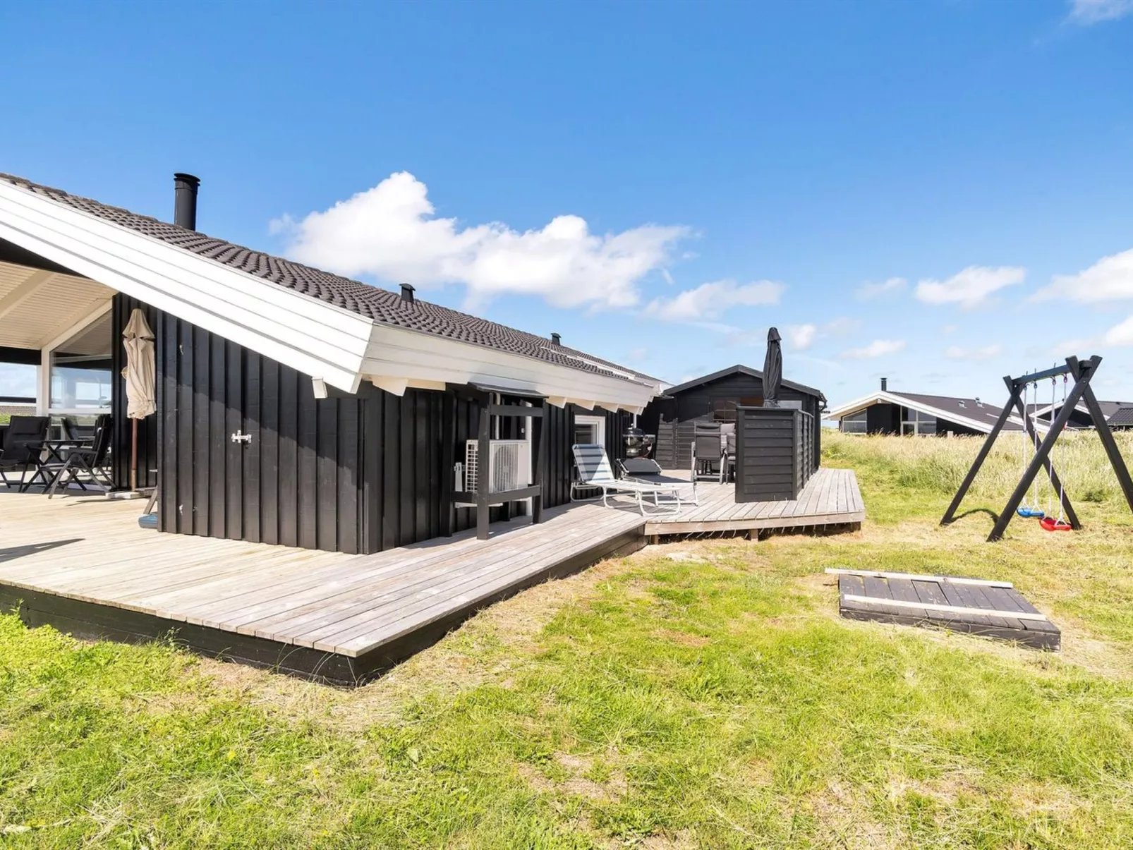 "Elvie" - 200m from the sea-Buiten