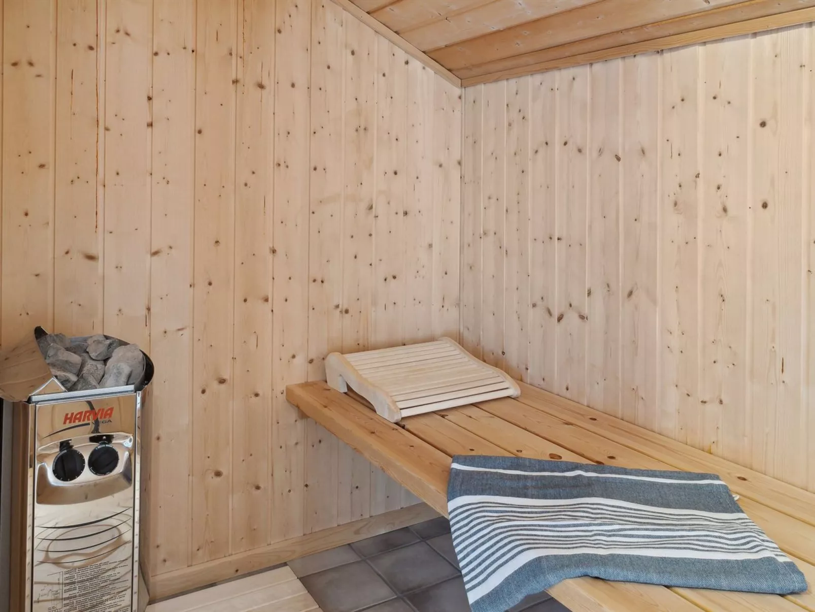 "Swanhild" - 900m from the sea-Binnen