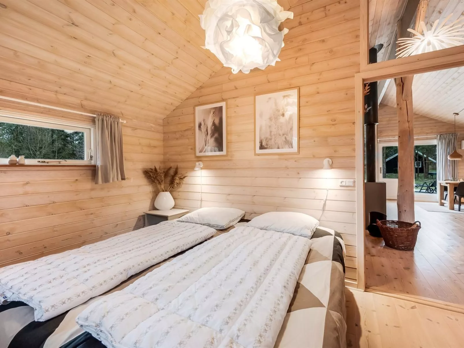 "Aman" - 700m to the fjord-Binnen