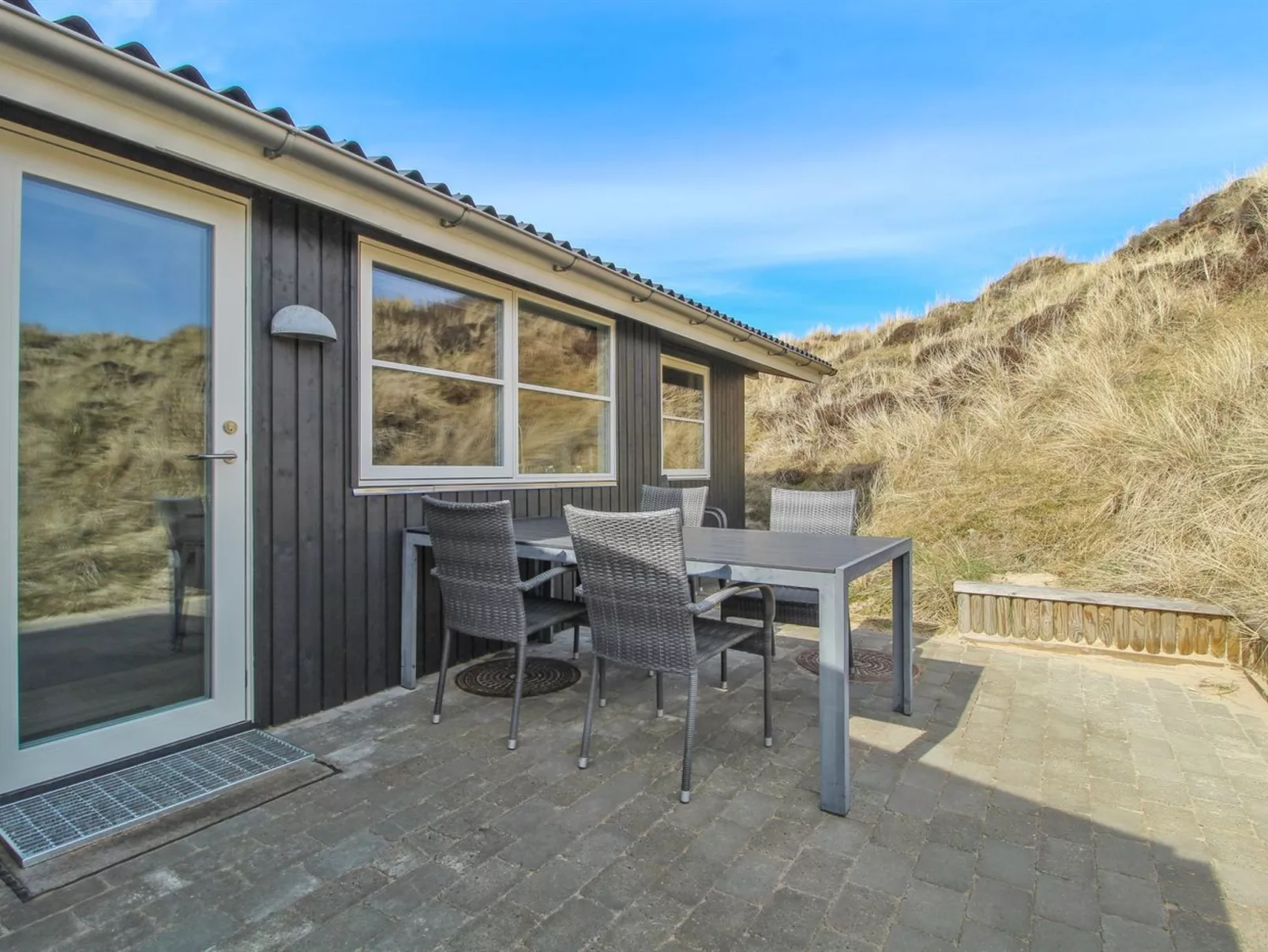 "Vika" - 600m from the sea-Buiten