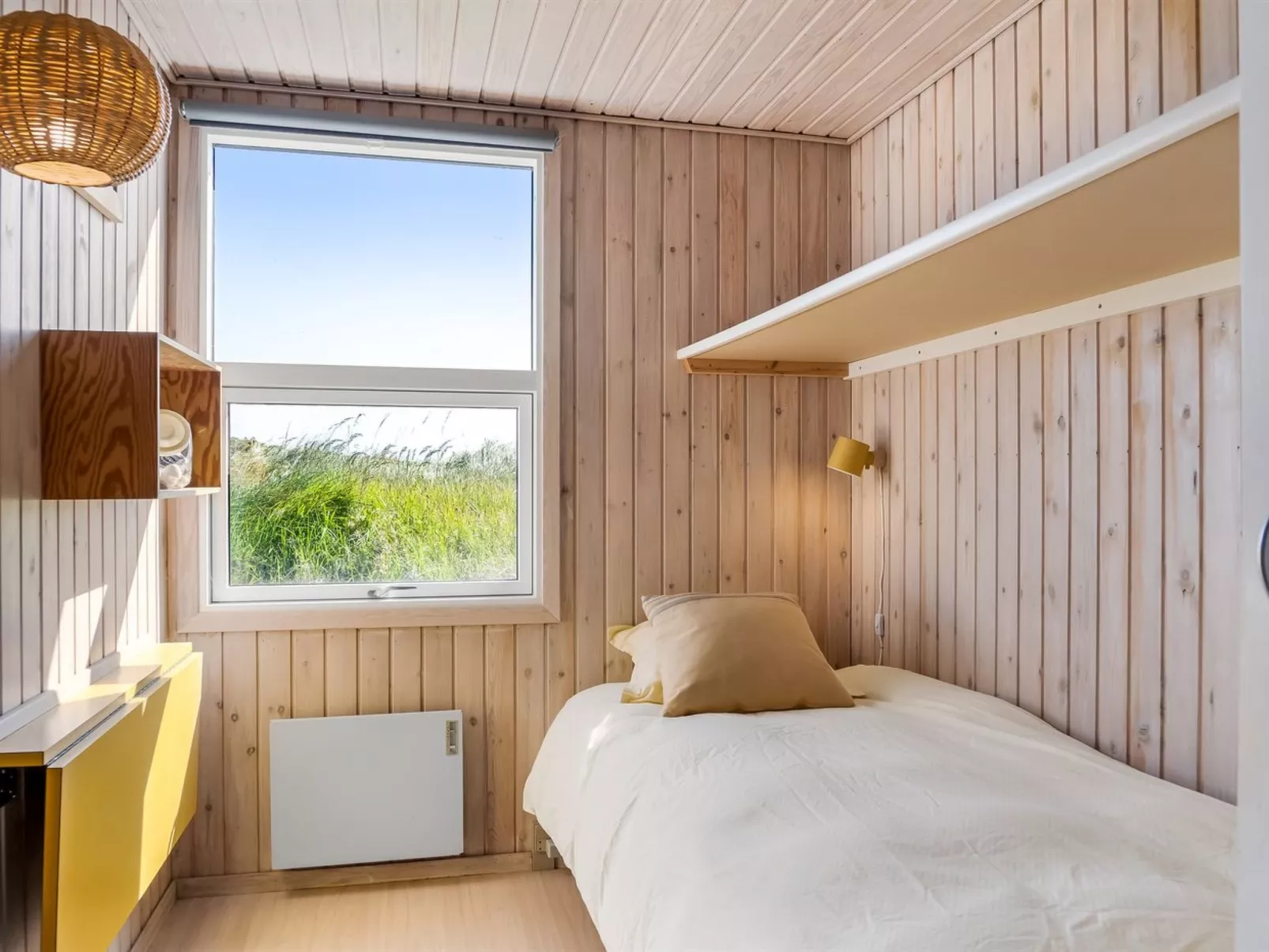 "Aatu" - 360m from the sea-Binnen