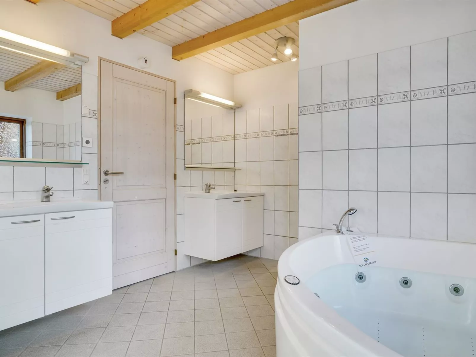 "Dora" - 180m from the sea-Binnen