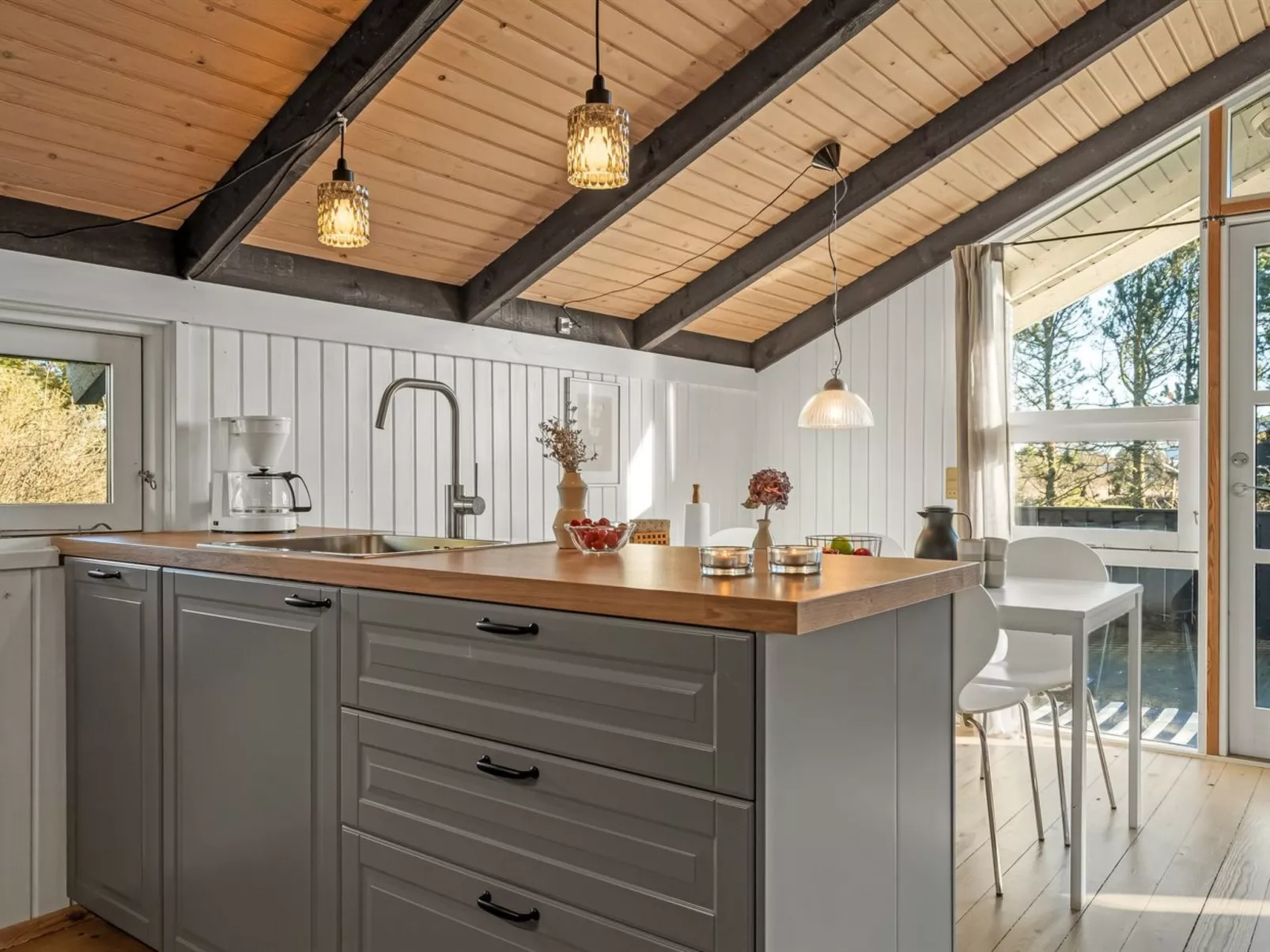 "Eliana" - 350m from the sea-Binnen