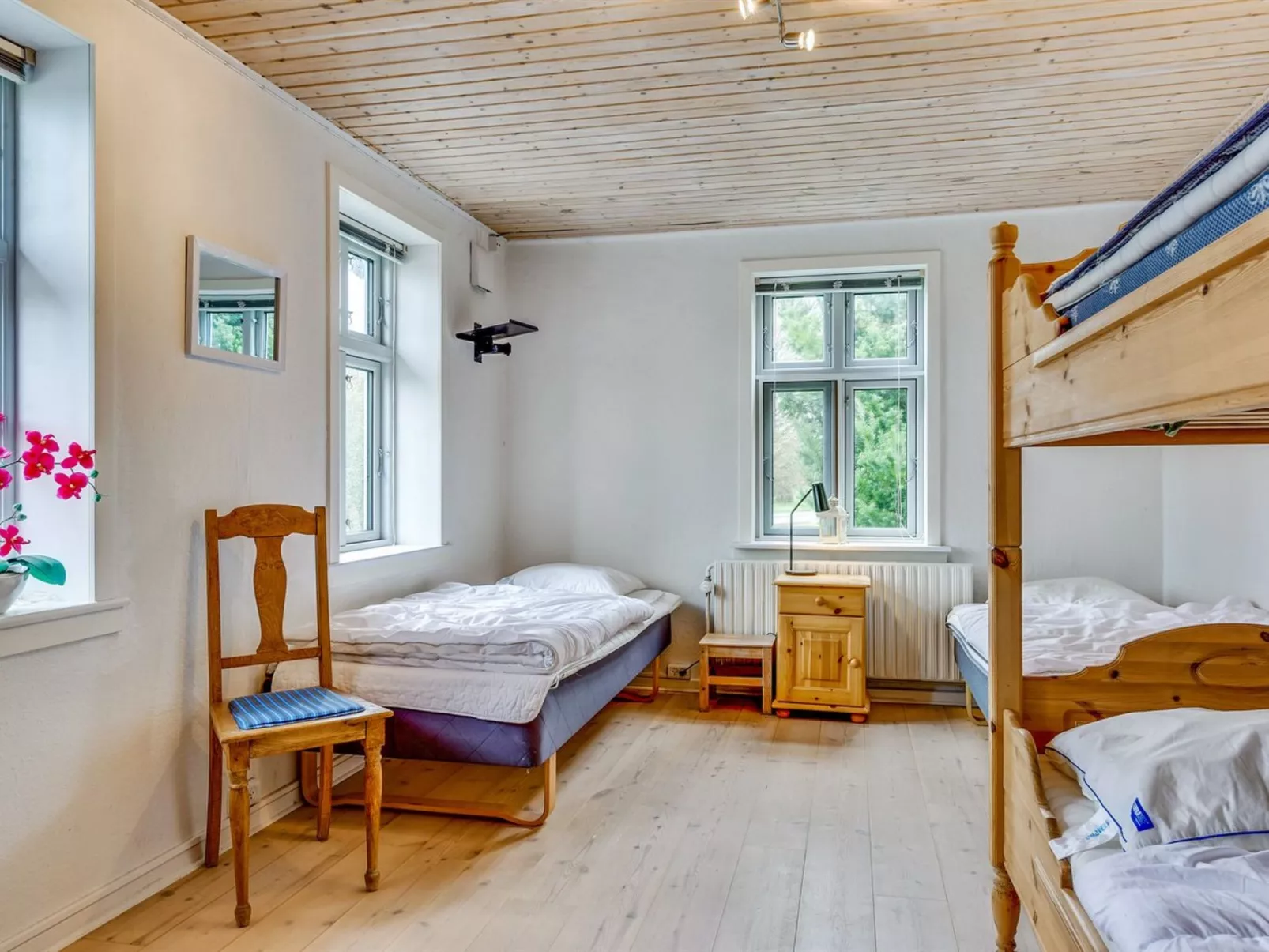 "Sophia" - 8km from the sea-Binnen