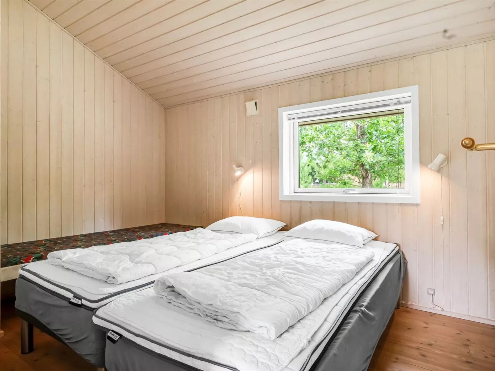 "Salla" - 1.2km from the sea-Binnen