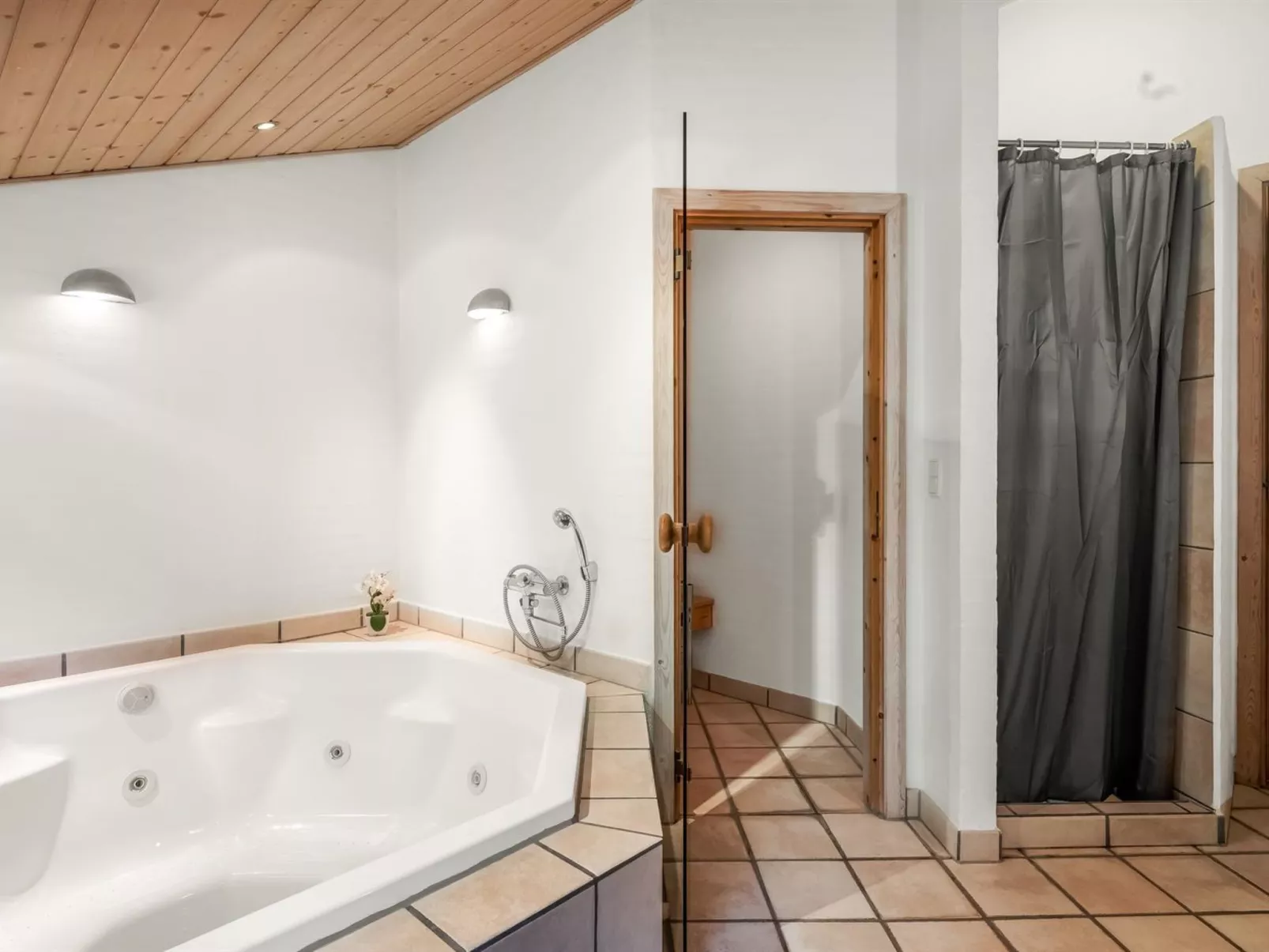 "Tule" - 1.2km from the sea-Binnen