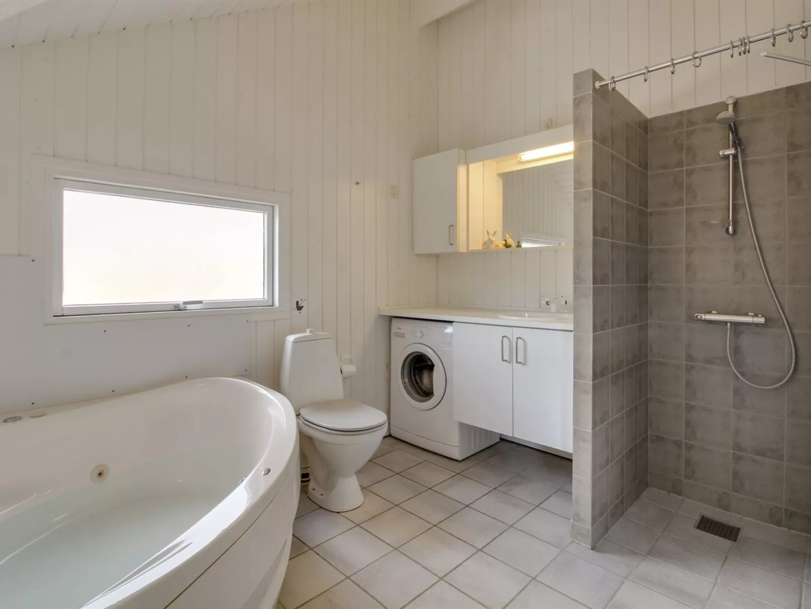 "Uma" - 400m from the sea-Binnen