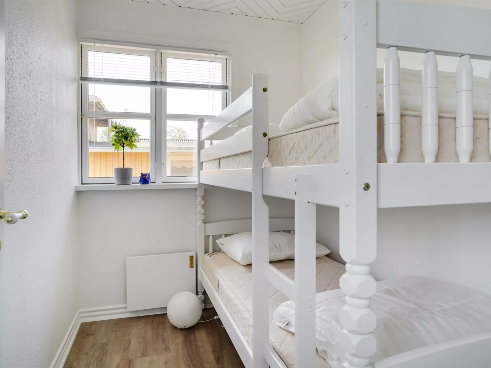 "Hwitserk" - 5m from the sea-Binnen