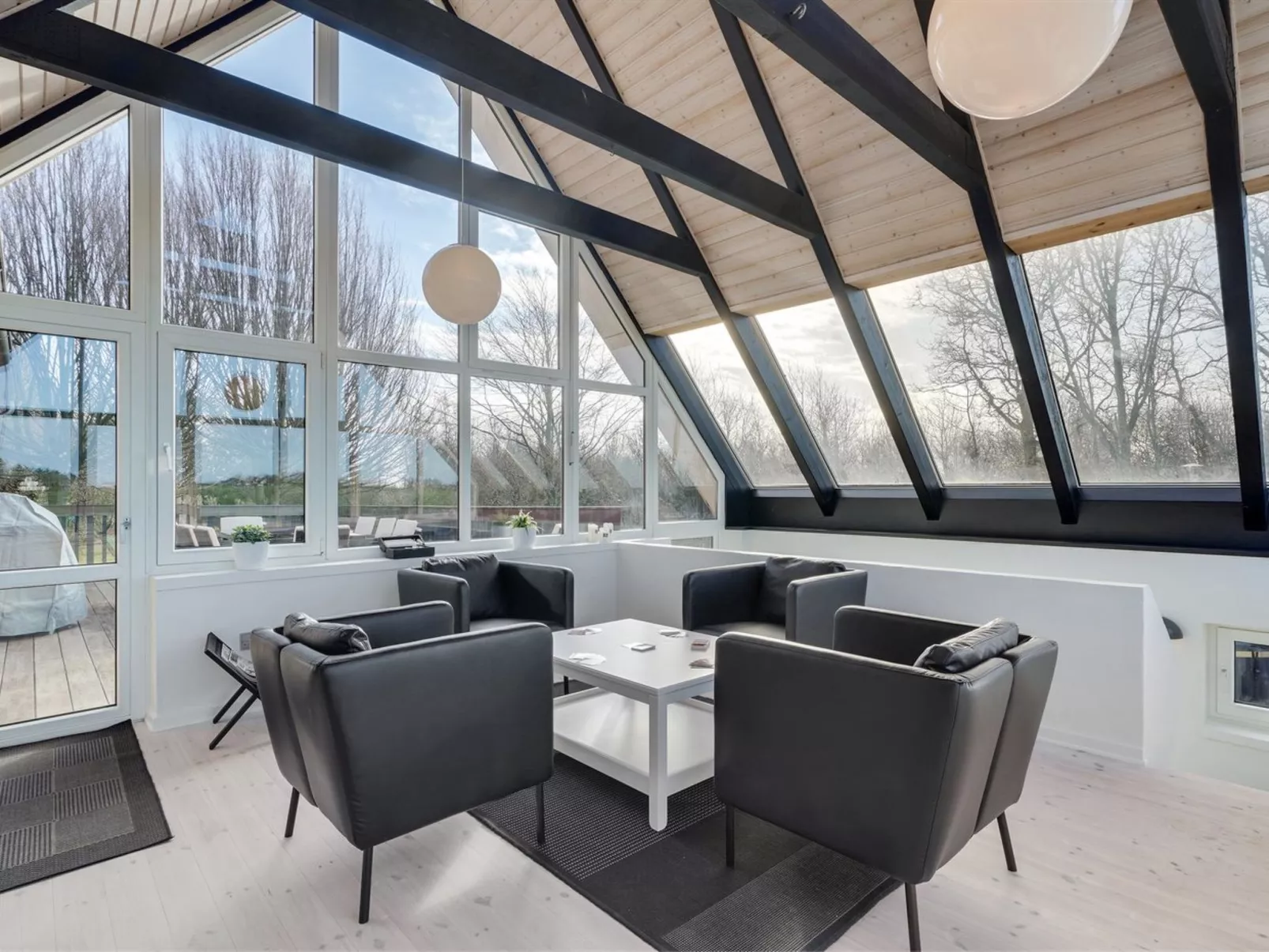 "Auguste" - 1.5km to the fjord-Binnen